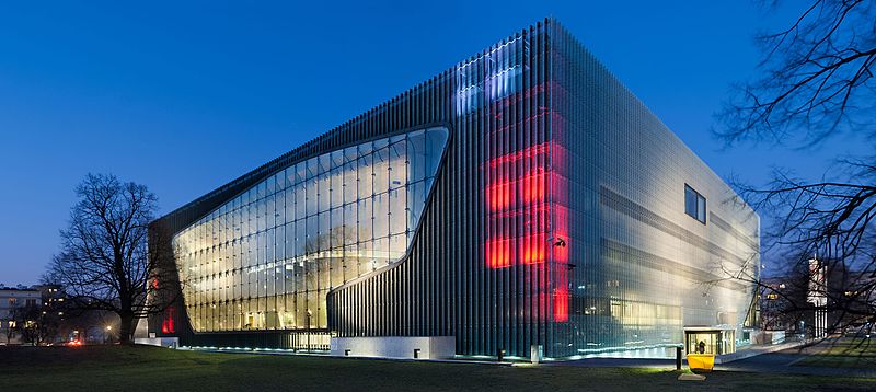 zdjcie budynku Muzeum Historii ydw Polskich POLIN w Warszawie 